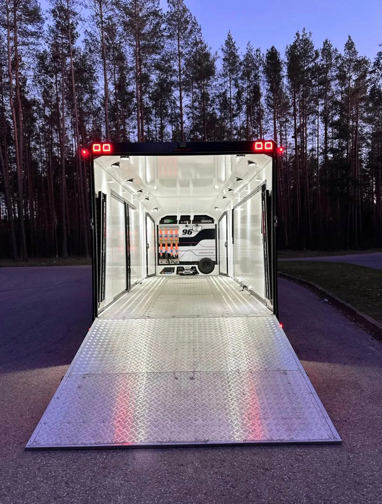 Transport masini lux