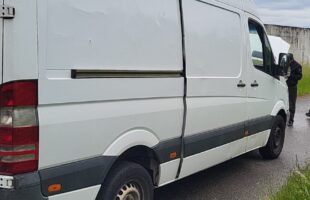 1000095926